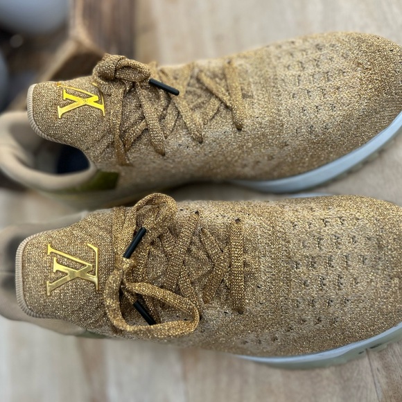 Authentic Louis Vuitton Gold Knit Sneakers V.N.R. Technical Gold sz Sz 8.5 - Picture 1 of 13